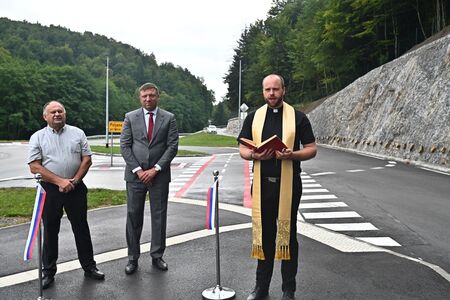 Otvoritev na Poljanah (4)